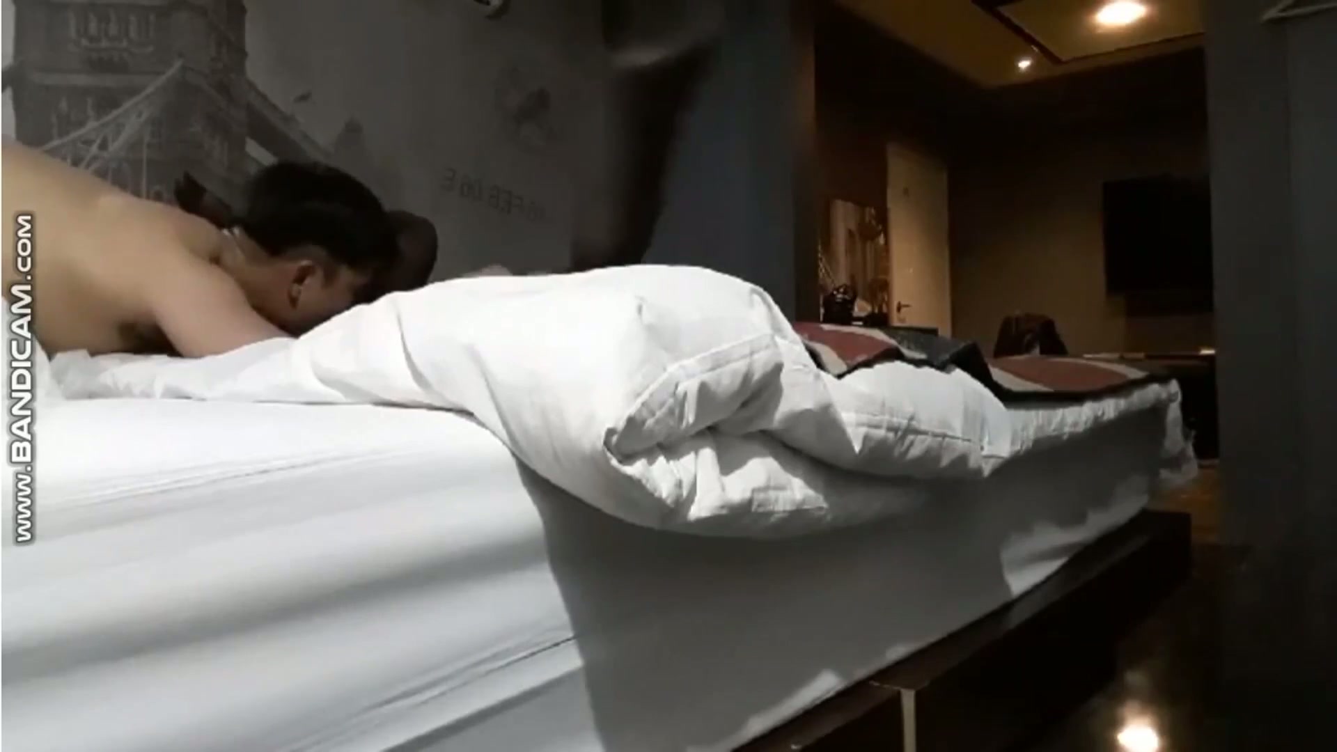 구 아프녀 여름이!! 올노출 적랄한 뒷보지 떡질
