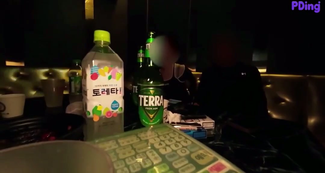 회식중에 꽐라된 후배 여직원과 떡치기